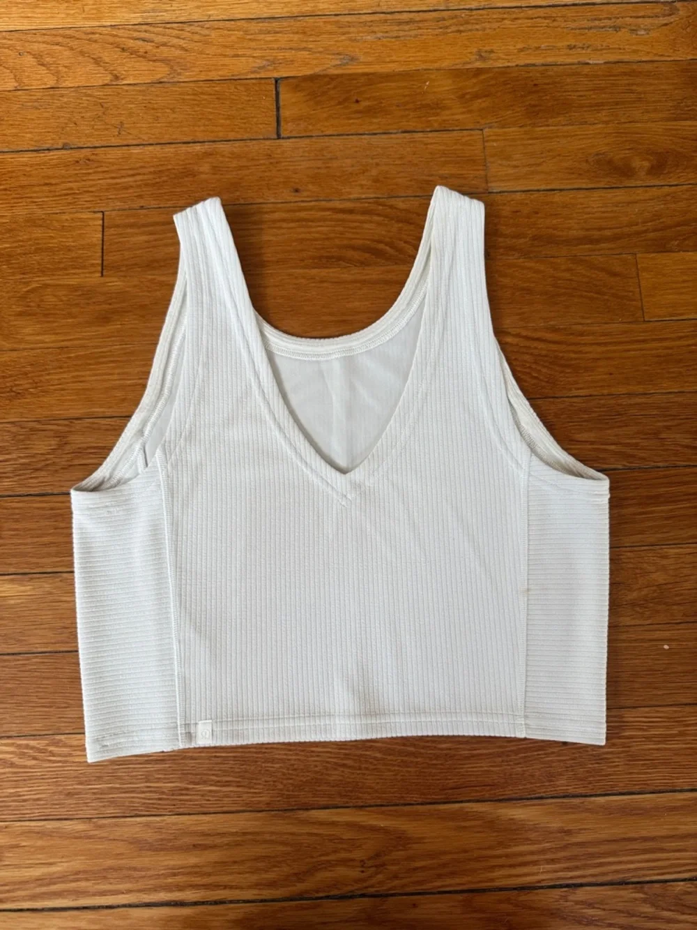 Lululemon Women’s Cream Ribbed Tank Crop Top - Picture 2 of 7